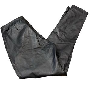 Harley-Davidson Black Leather Pants. Size 14.‎